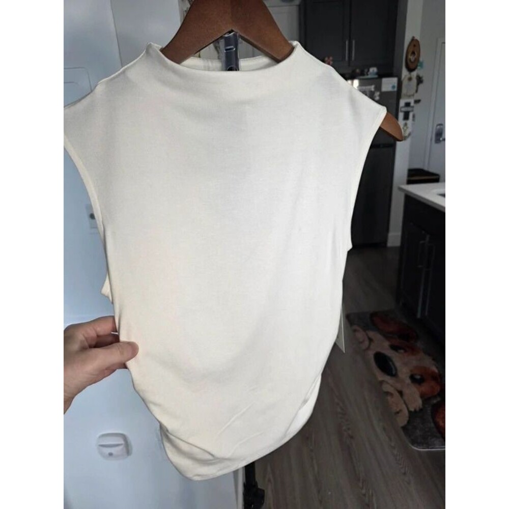 No Bounders Woman's blouse